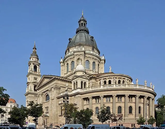 Basilica View Ii Vintage